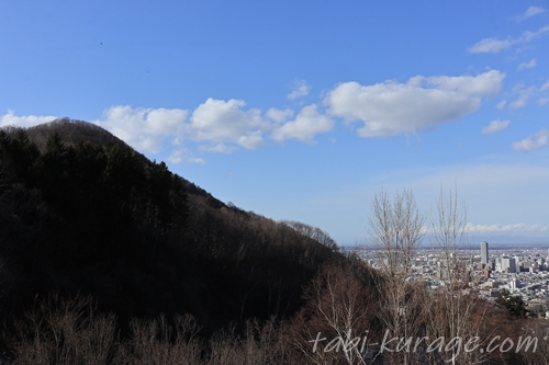 札幌近郊 低山登山 三角山 大倉山 奥三角山を縦走 おまけの荒井山 ４月 Sea Moon